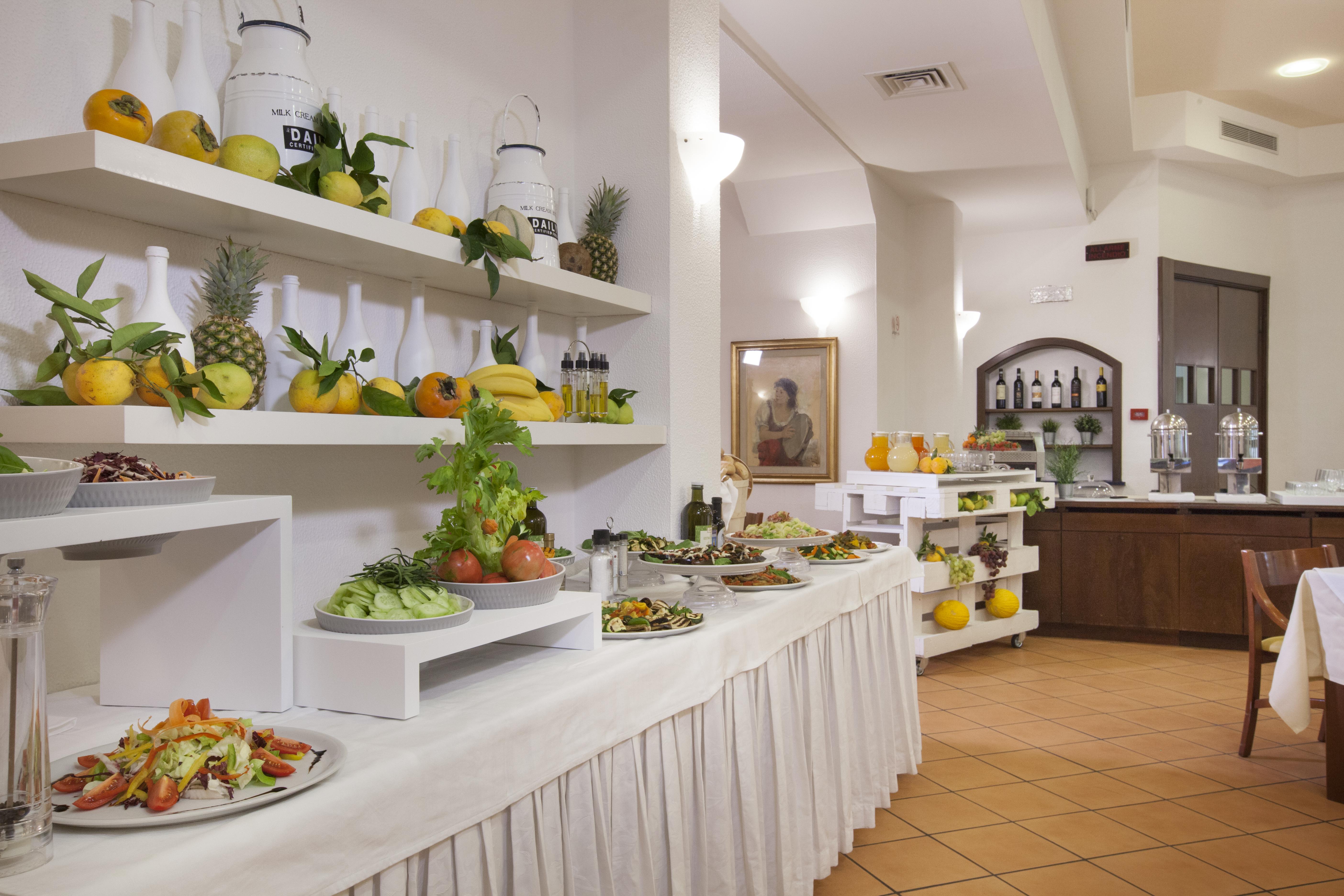 Panorama Palace Hotel Meta Kültér fotó